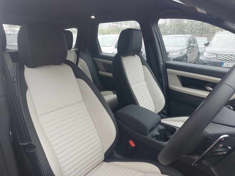 More views of Land Rover Discovery Sport
