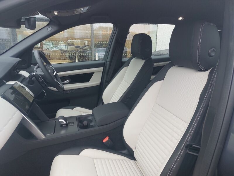 More views of Land Rover Discovery Sport