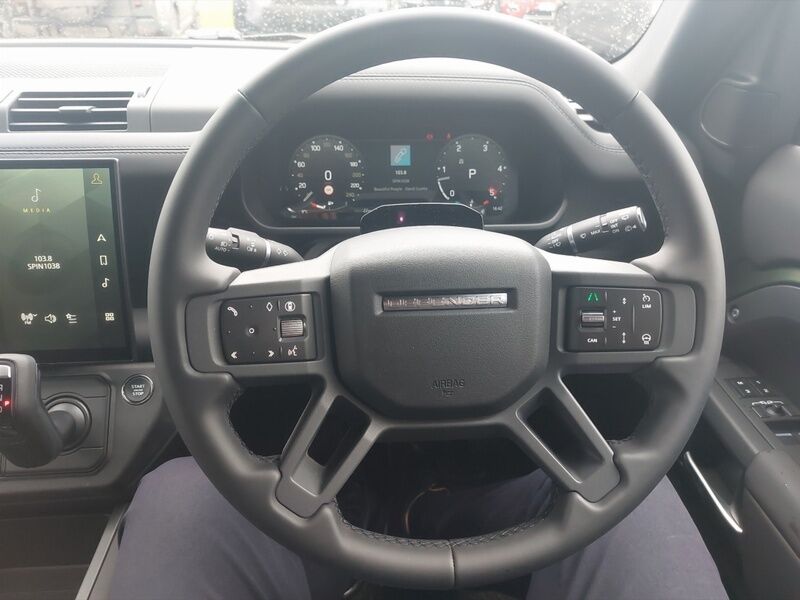 More views of Land Rover Defender