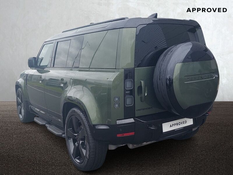 More views of Land Rover Defender