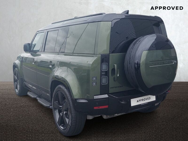 More views of Land Rover Defender