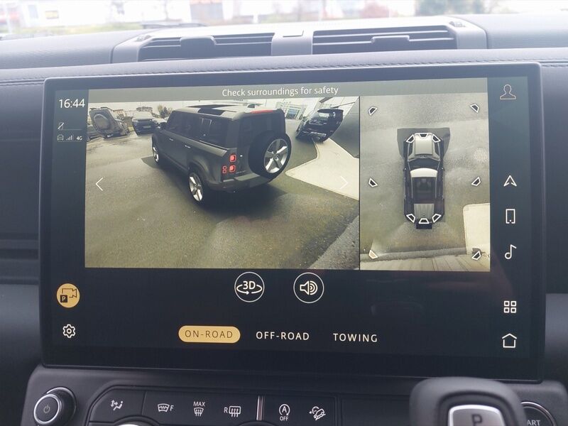 More views of Land Rover Defender