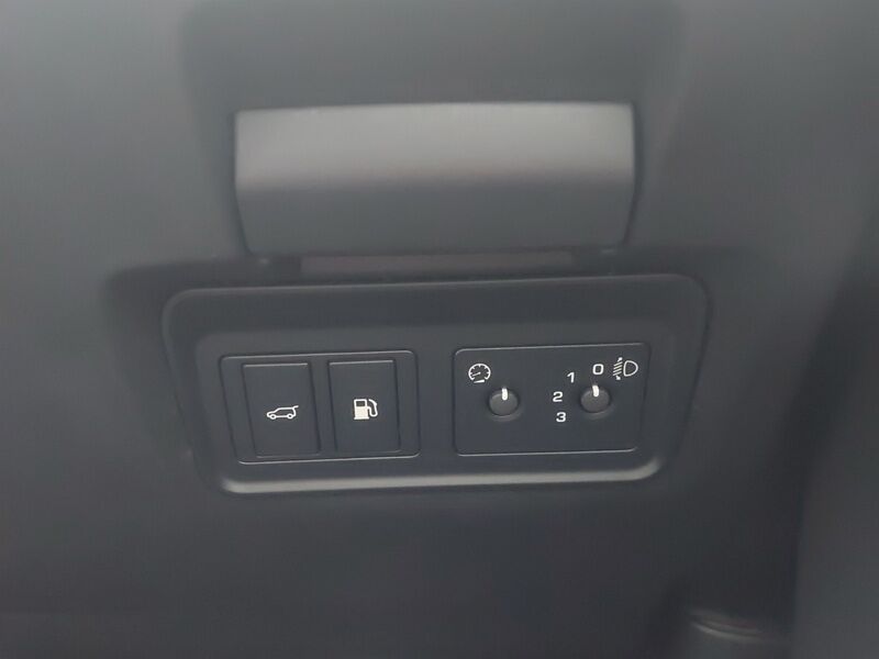 More views of Land Rover Discovery Sport