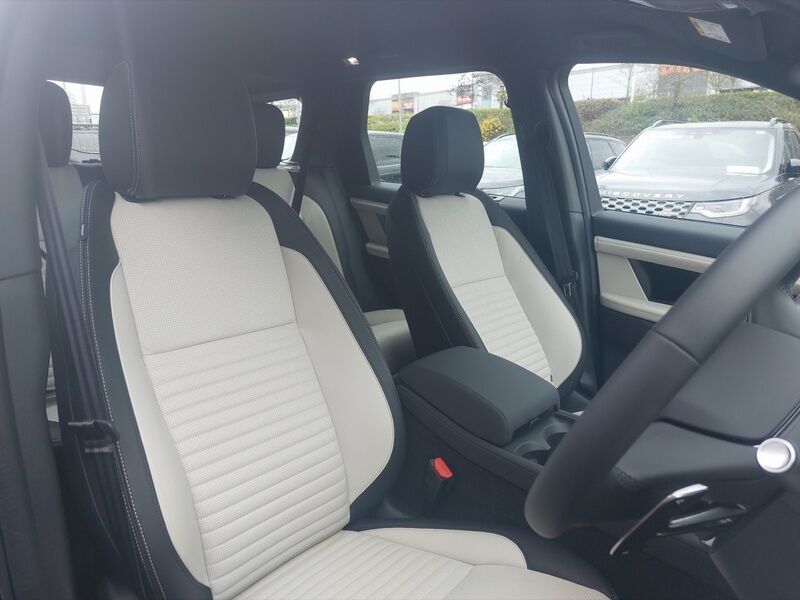 More views of Land Rover Discovery Sport