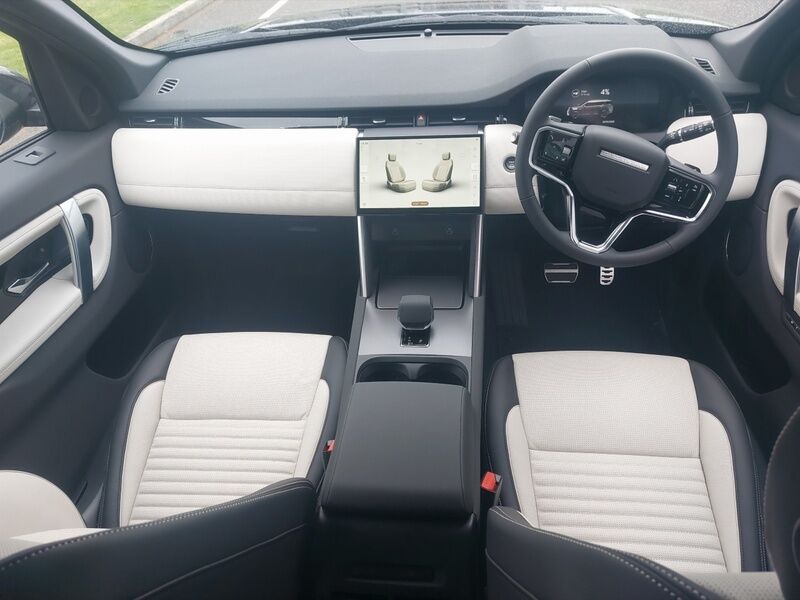 More views of Land Rover Discovery Sport
