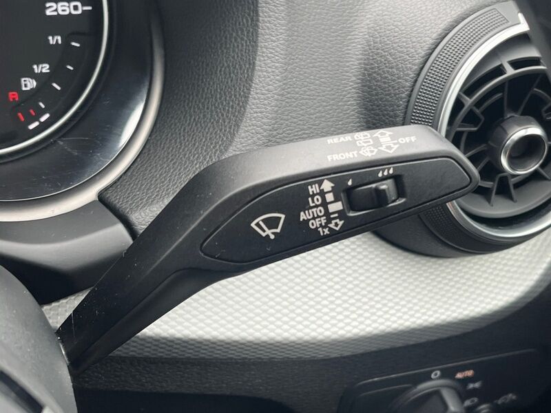 More views of Audi Q2