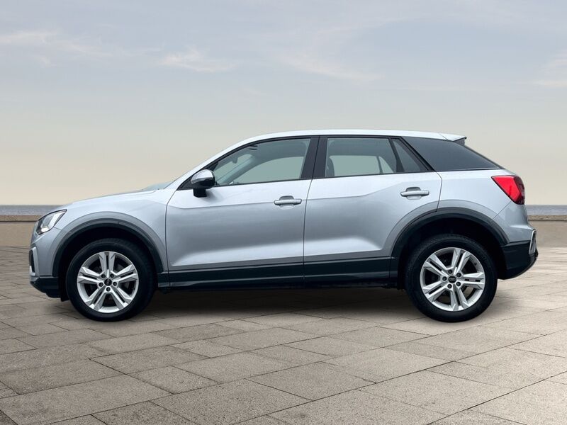 More views of Audi Q2