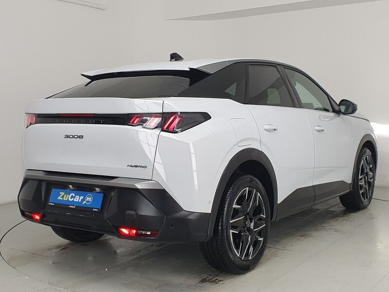 More views of Peugeot 3008