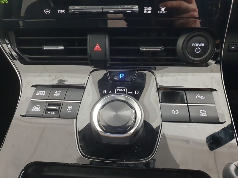 More views of Subaru Solterra