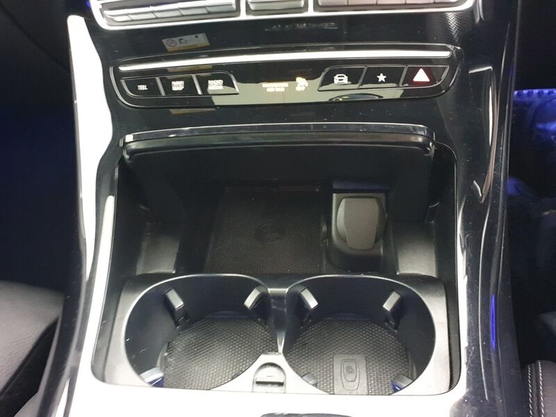 More views of Mercedes-Benz EQC