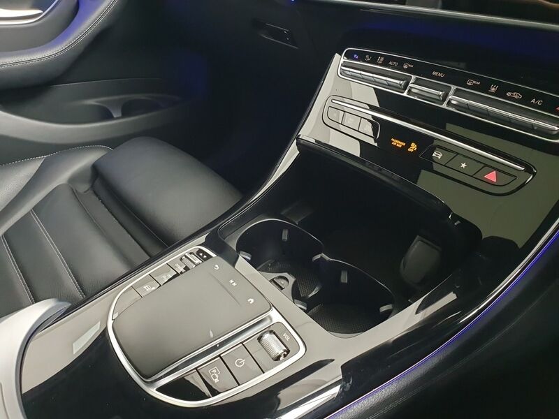 More views of Mercedes-Benz EQC