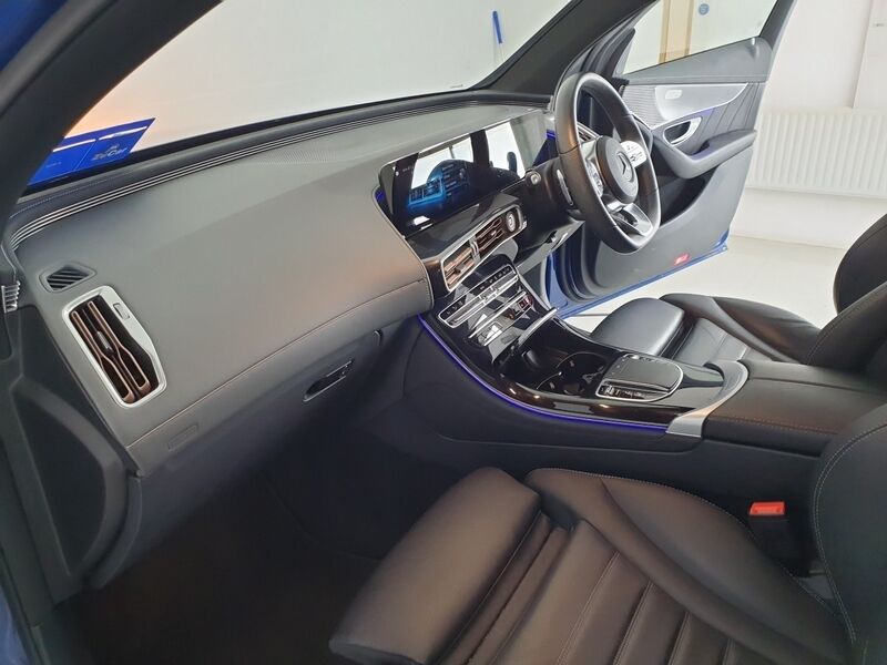 More views of Mercedes-Benz EQC