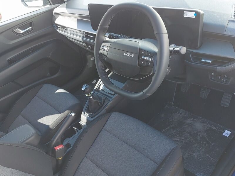 More views of Kia Stonic