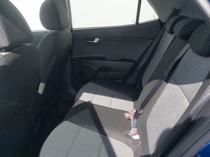 More views of Kia Stonic