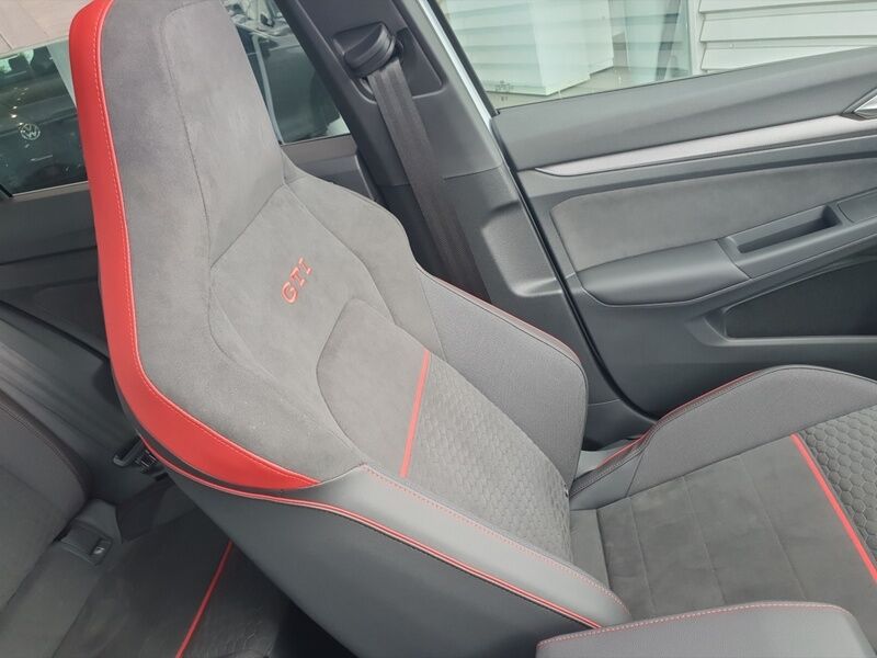 More views of Volkswagen Golf