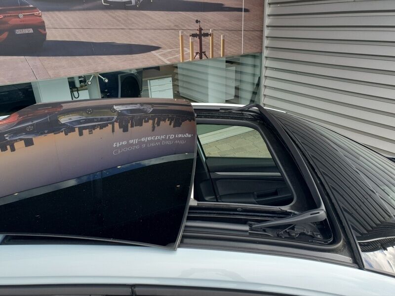 More views of Volkswagen Golf