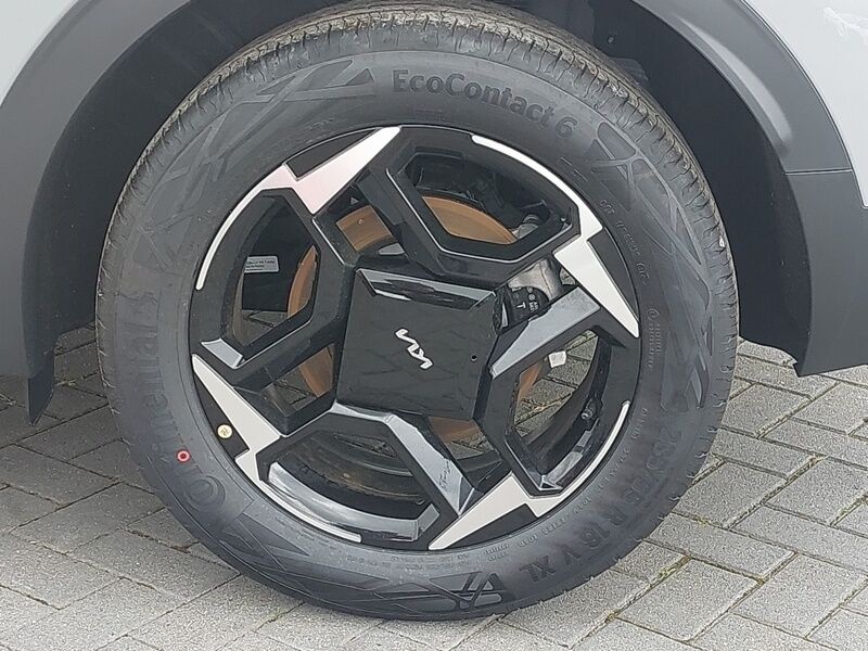 More views of Kia Sportage