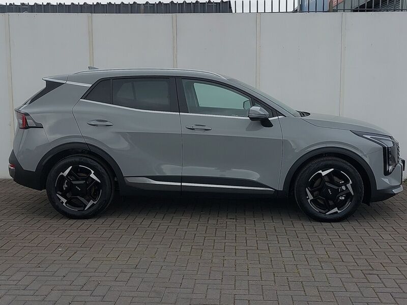 More views of Kia Sportage