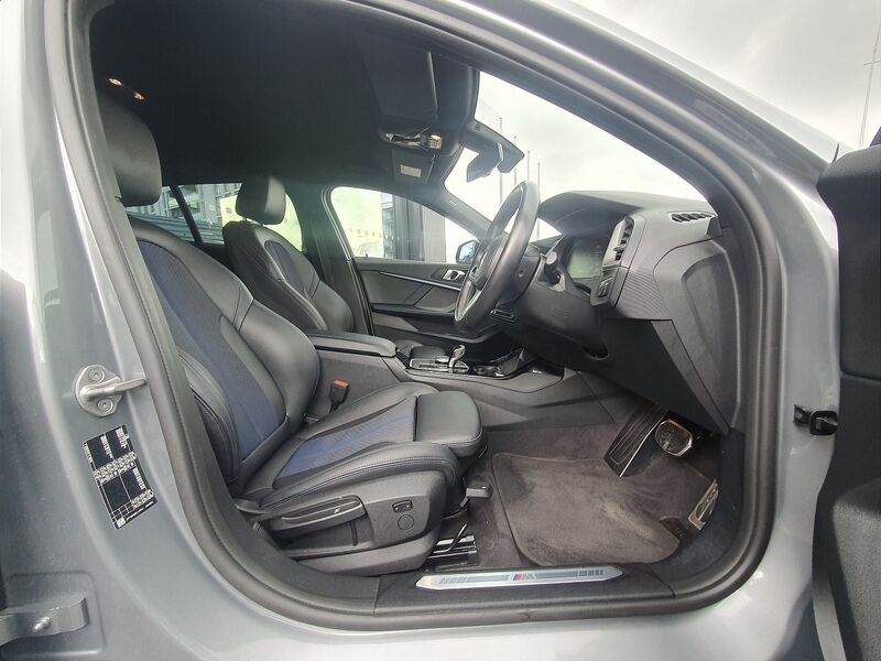 More views of BMW 1-Series