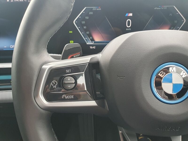 More views of BMW i5