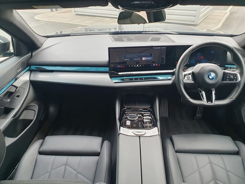 More views of BMW i5