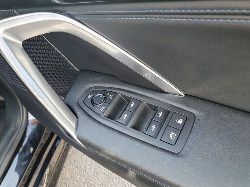 More views of BMW X1