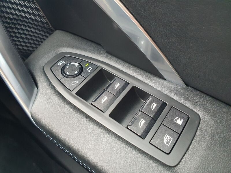 More views of BMW X1