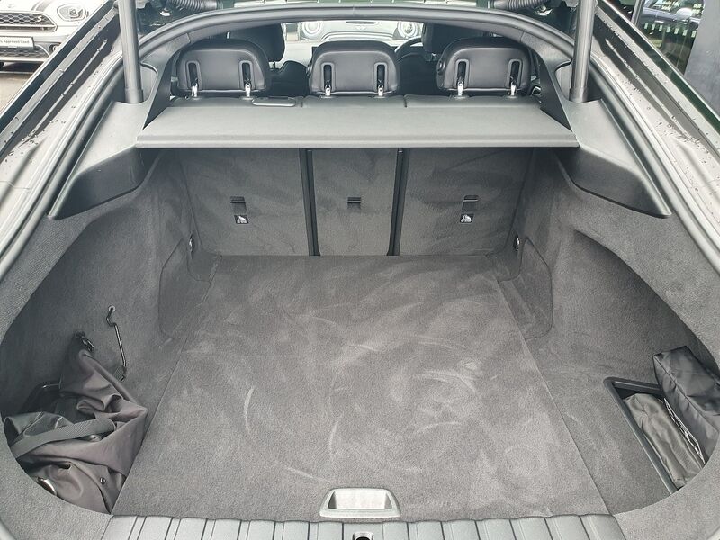 More views of BMW i4