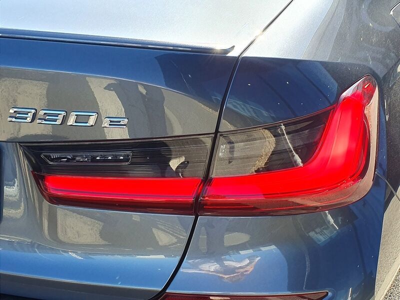 More views of BMW 3-Series