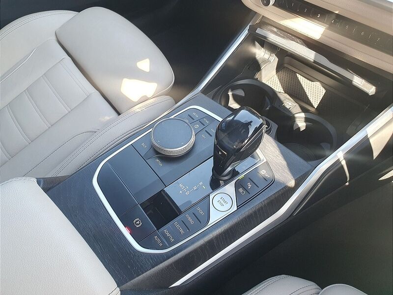 More views of BMW 3-Series