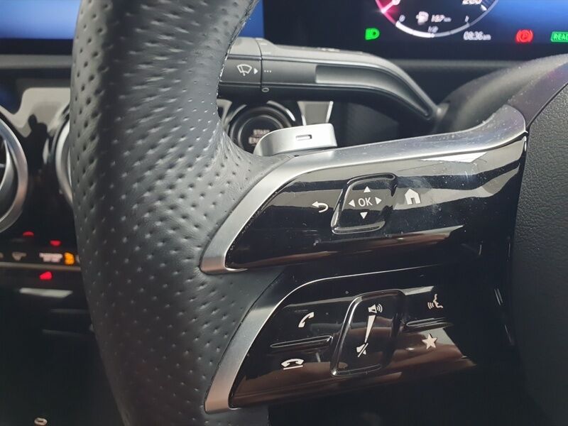 More views of Mercedes-Benz CLA