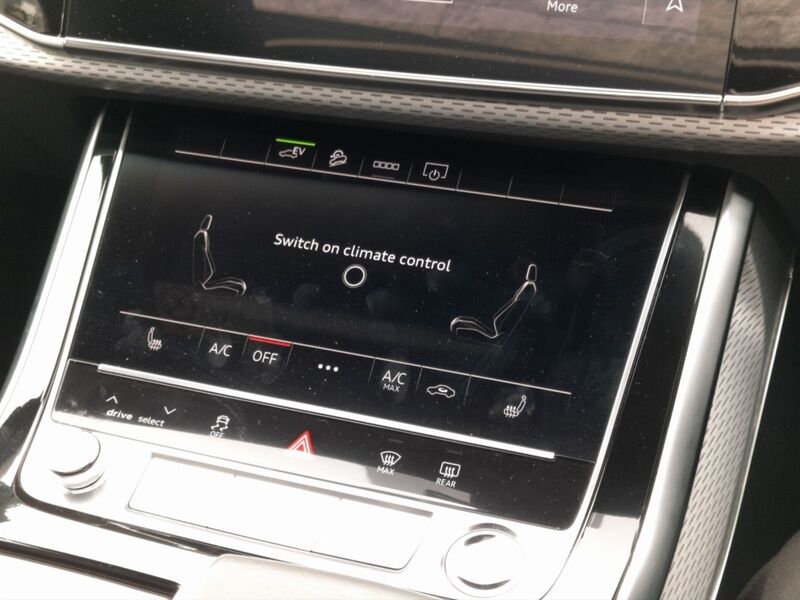 More views of Audi Q7