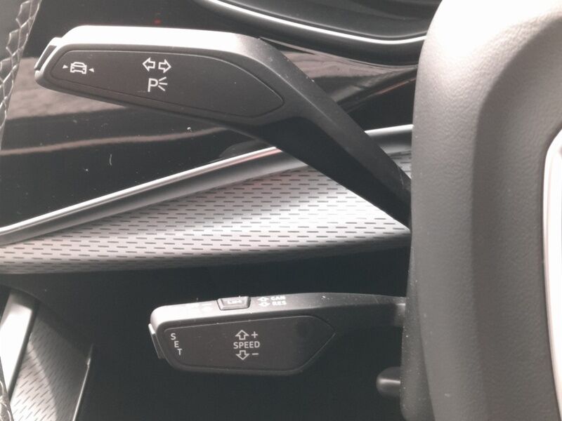 More views of Audi Q7