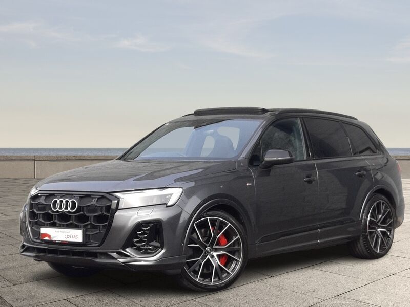 More views of Audi Q7