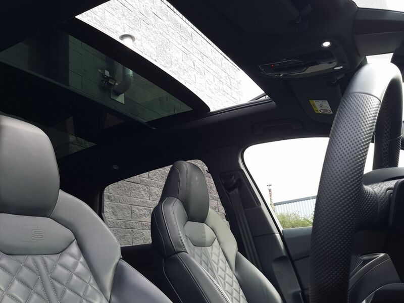 More views of Audi Q7