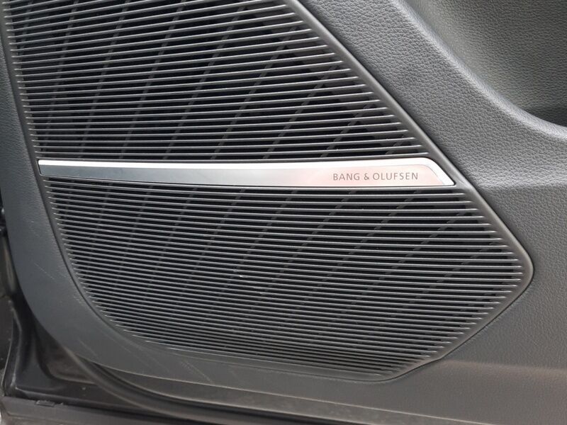 More views of Audi Q7