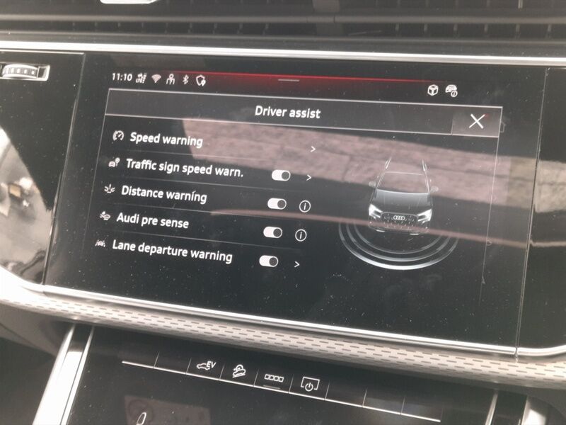 More views of Audi Q7