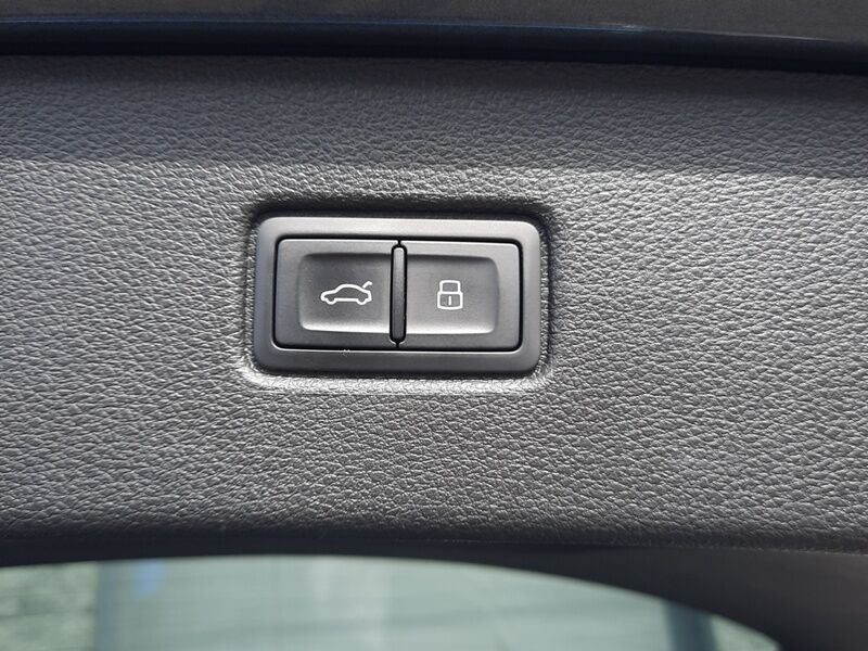 More views of Audi Q7