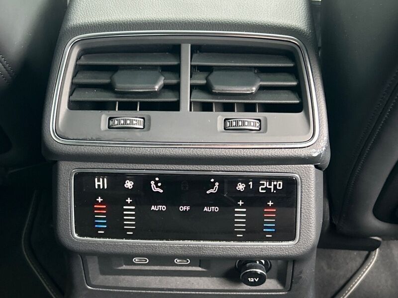 More views of Audi A7