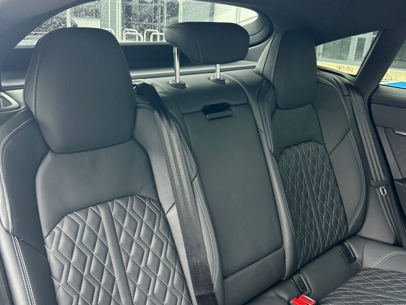 More views of Audi A7