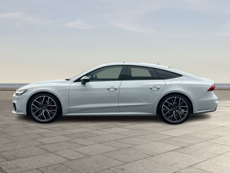 More views of Audi A7