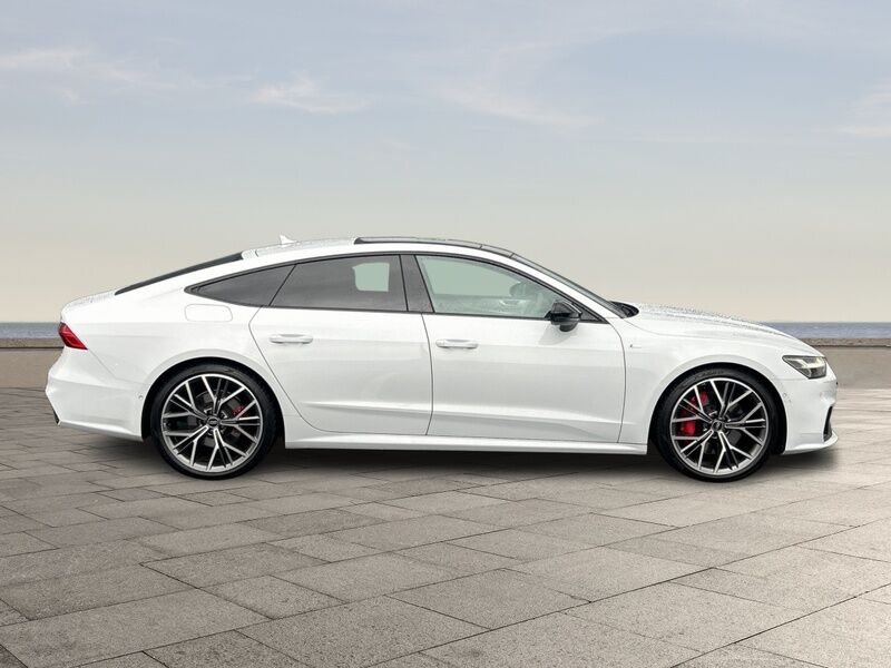 More views of Audi A7