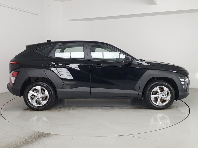 More views of Hyundai KONA