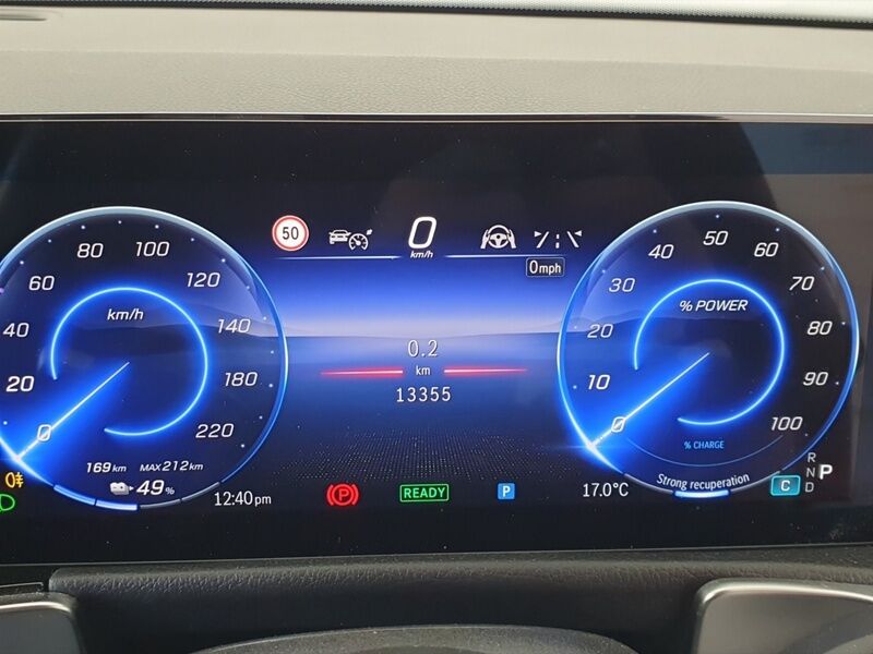 More views of Mercedes-Benz EQB