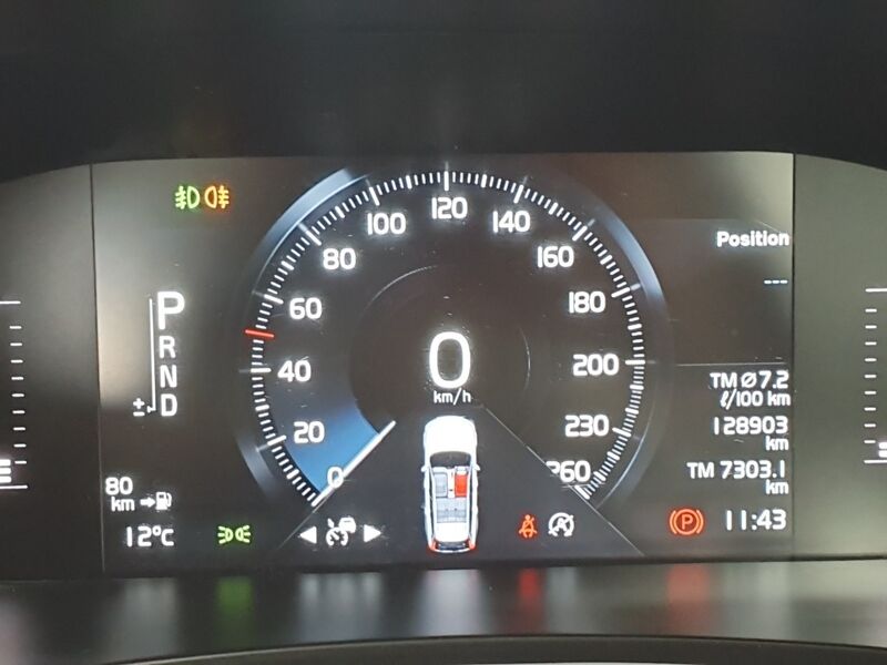 More views of Volvo V90