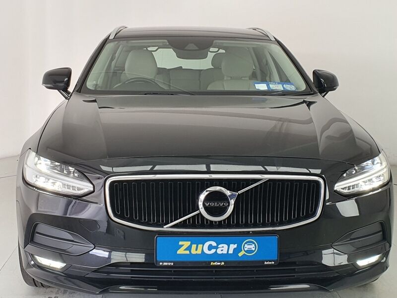 More views of Volvo V90