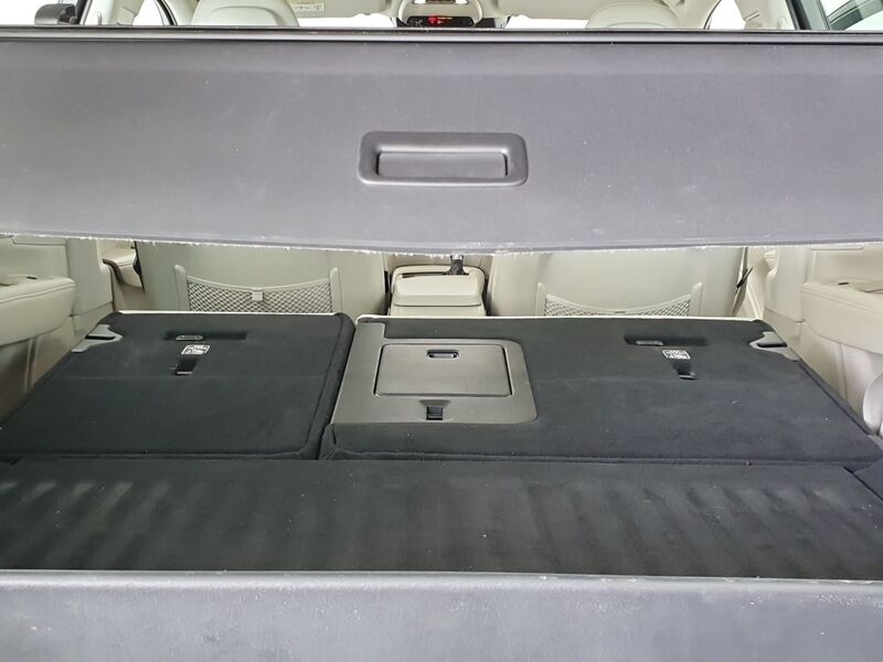 More views of Volvo V90