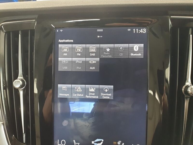 More views of Volvo V90