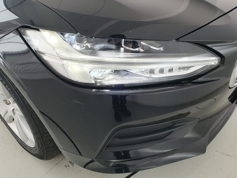 More views of Volvo V90