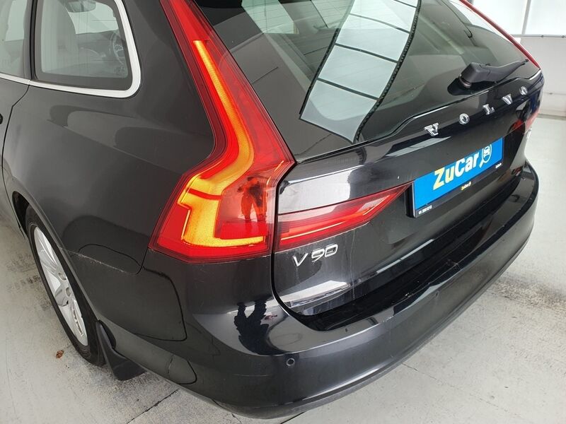 More views of Volvo V90